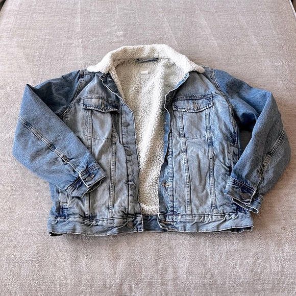 H & M Fur Lined Trucker Jacket L - Picture 1 of 6